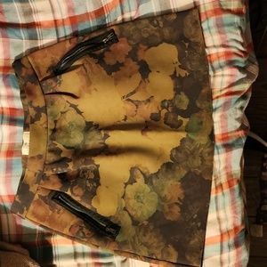 Essentiel Antwerp Hedonic Bond Girl Skirt in Flower Camo